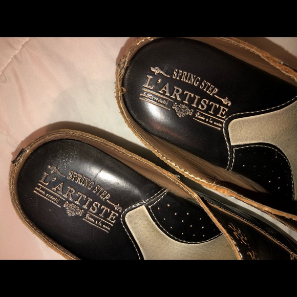 Clogs - Picture 3 of 4